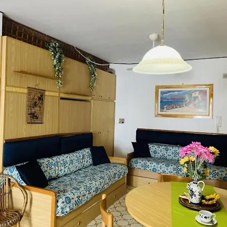 Large In Terme Апартаменти